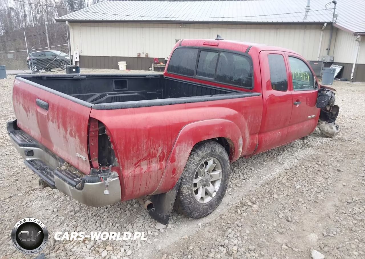 2012 Toyota Tacoma VIN:5TFUX4EN9CX015858 - 4