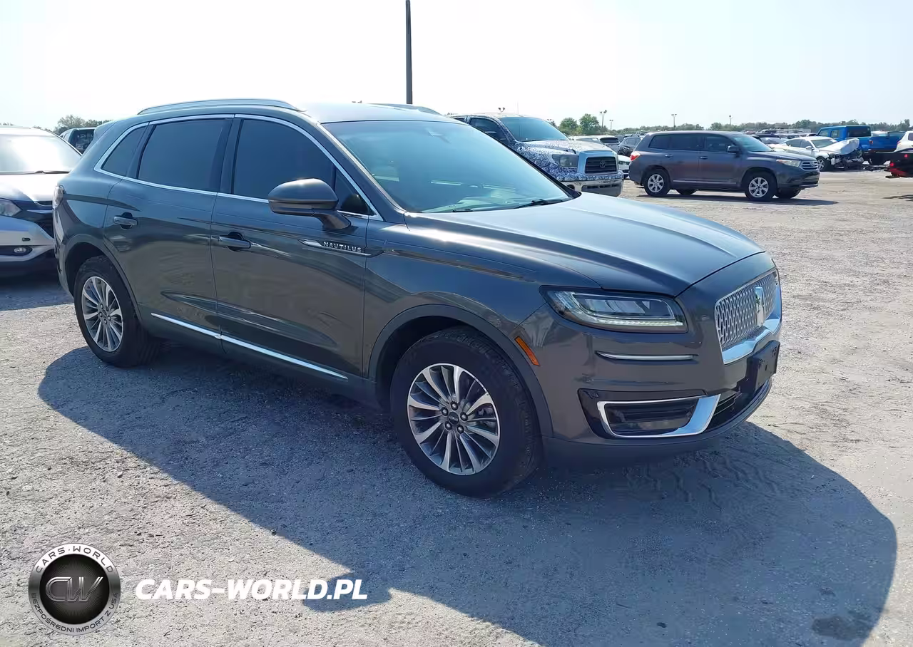 2019 Lincoln Nautilus Select