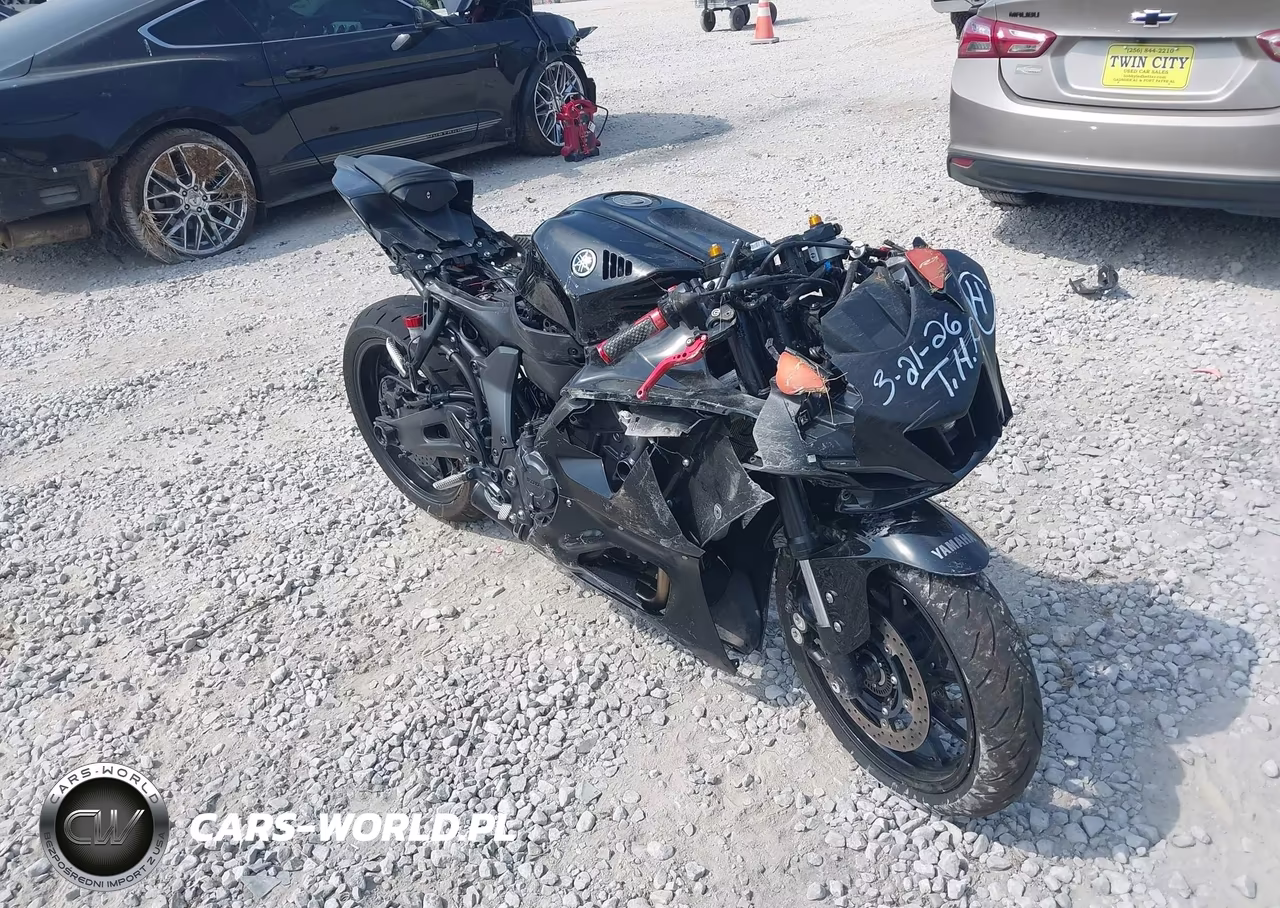 2025 Yamaha Yzfr7