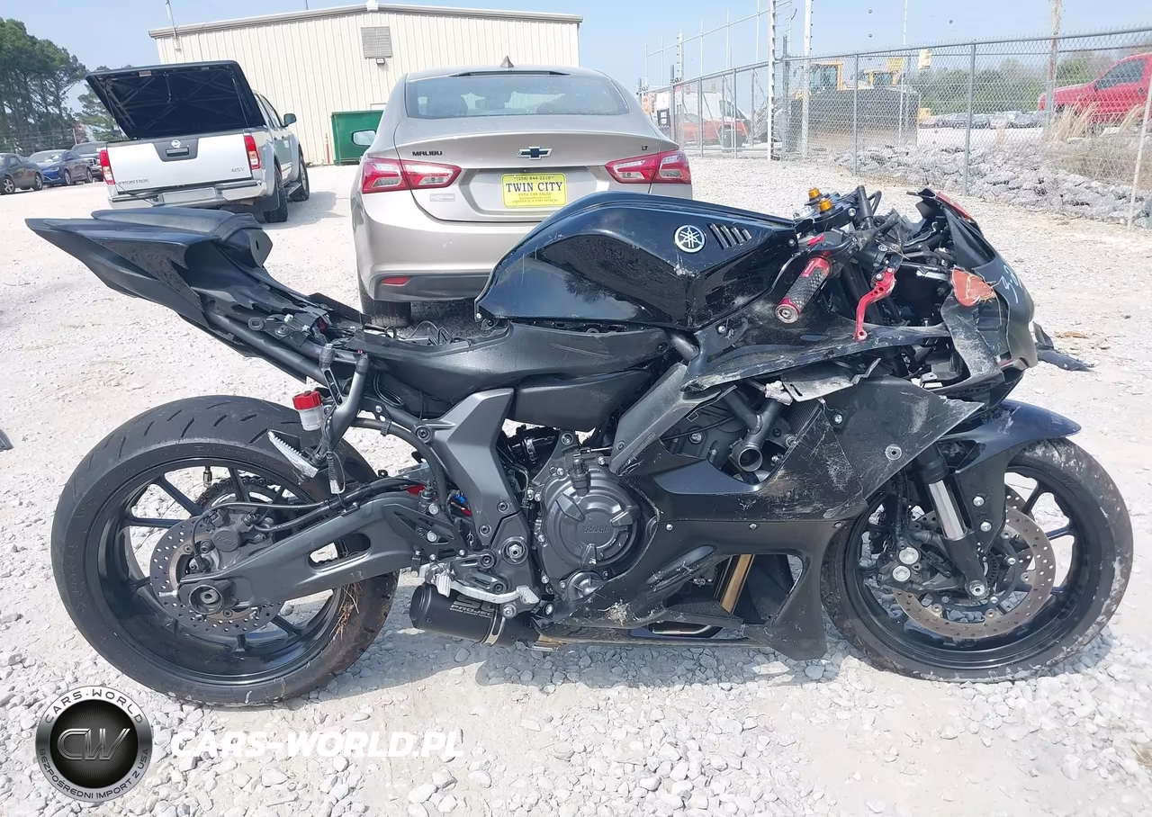 2025 Yamaha Yzfr7 VIN:JYARM38E6SA017567 - 11