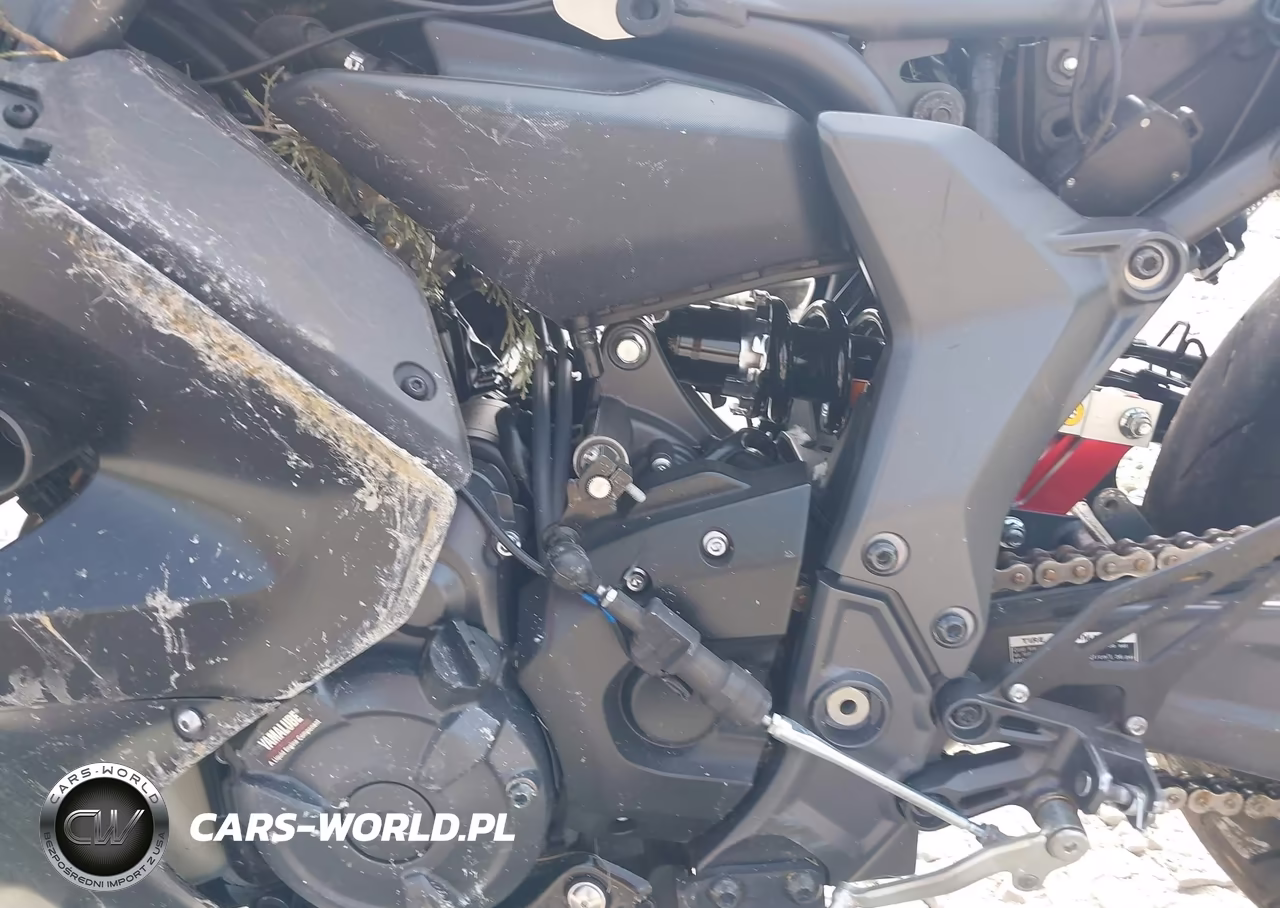 2025 Yamaha Yzfr7 VIN:JYARM38E6SA017567 - 9