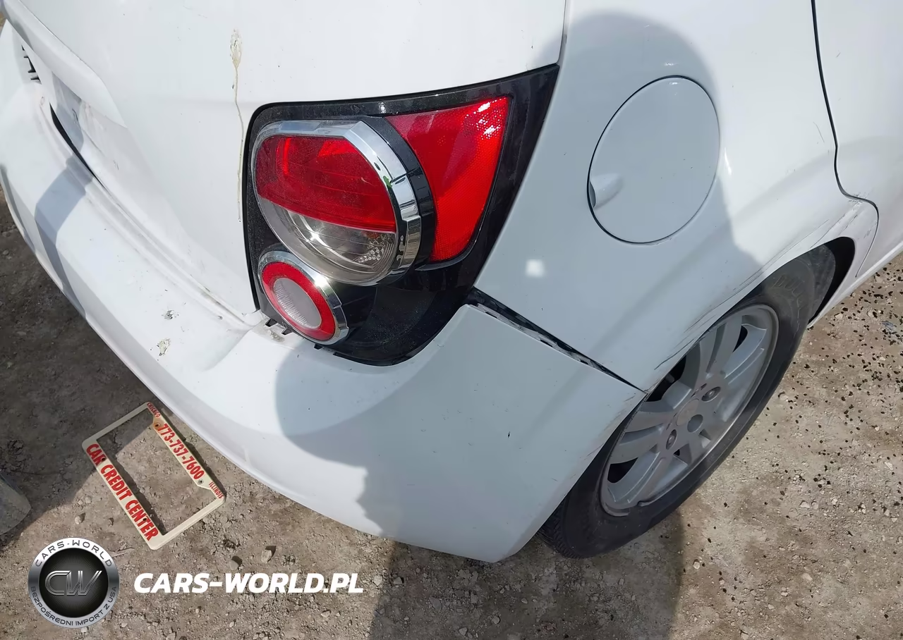 2015 Chevrolet Sonic Lt Auto VIN:1G1JC6SH4F4160880 - 12