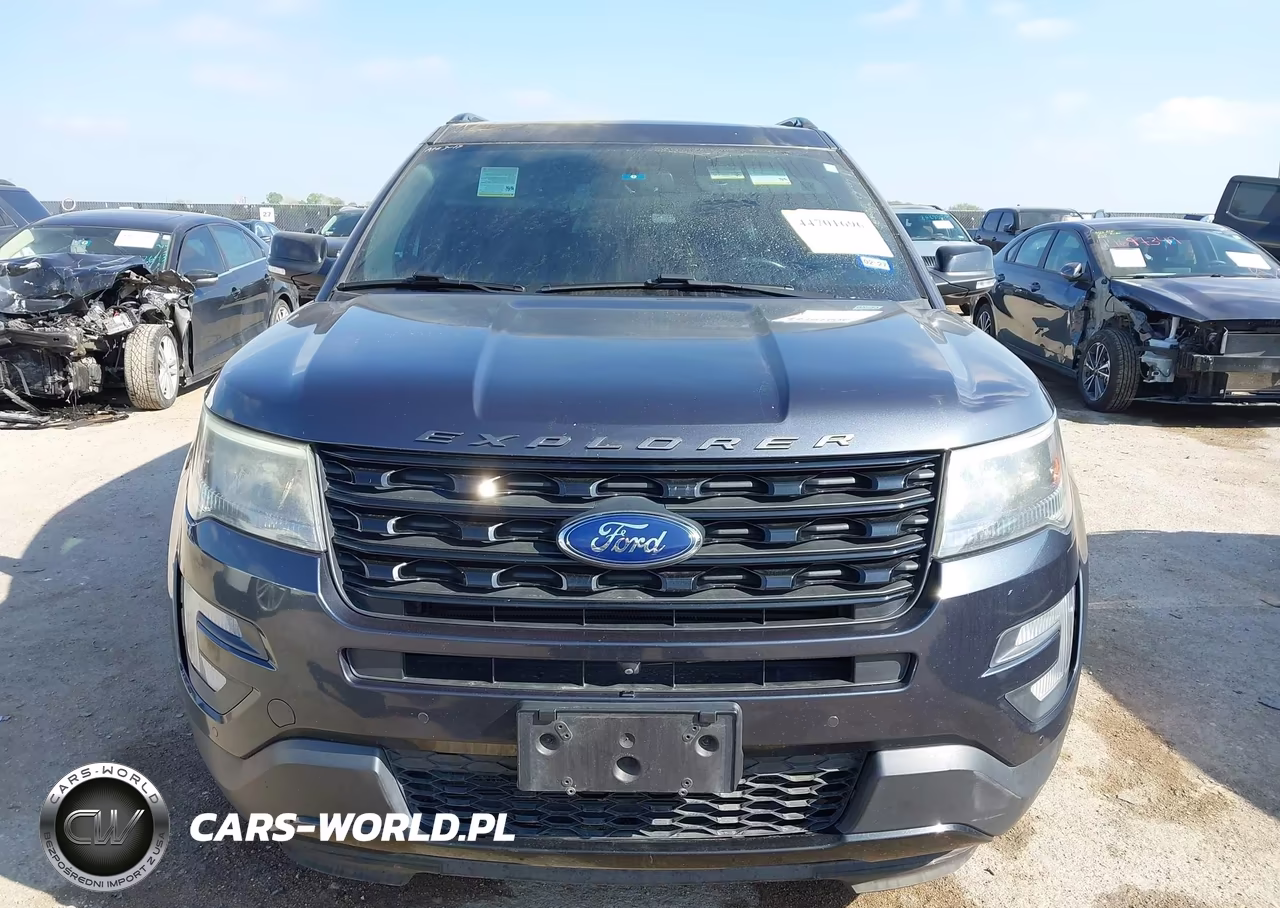 2017 Ford Explorer Sport VIN:1FM5K8GT0HGD37104 - 12