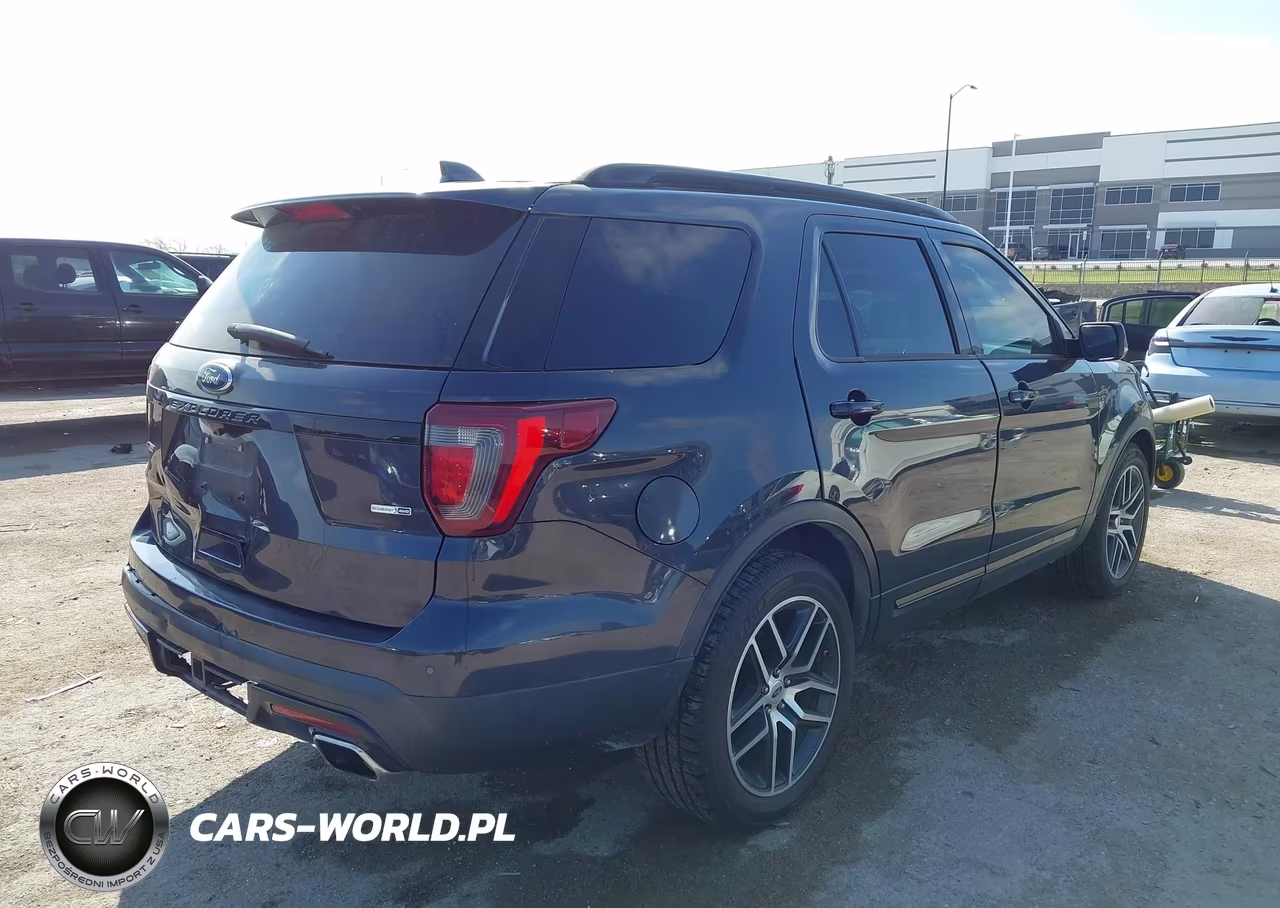 2017 Ford Explorer Sport VIN:1FM5K8GT0HGD37104 - 4
