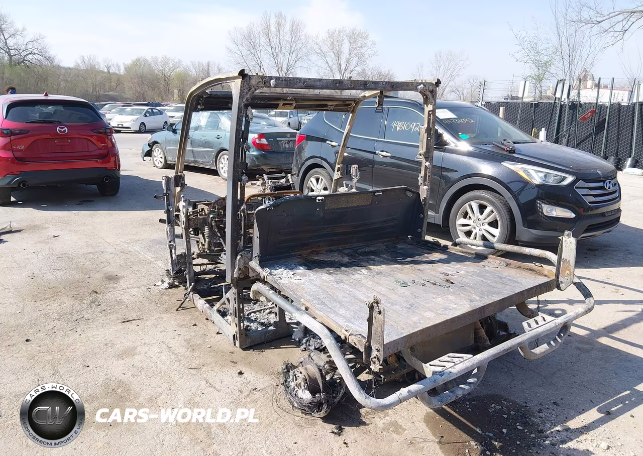 2022 John Dear Gator Xuv 835R VIN:1M0835RALNM050053 - 3