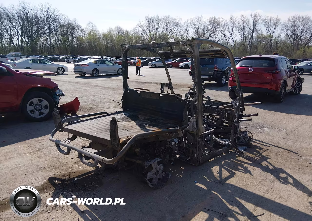 2022 John Dear Gator Xuv 835R VIN:1M0835RALNM050053 - 4