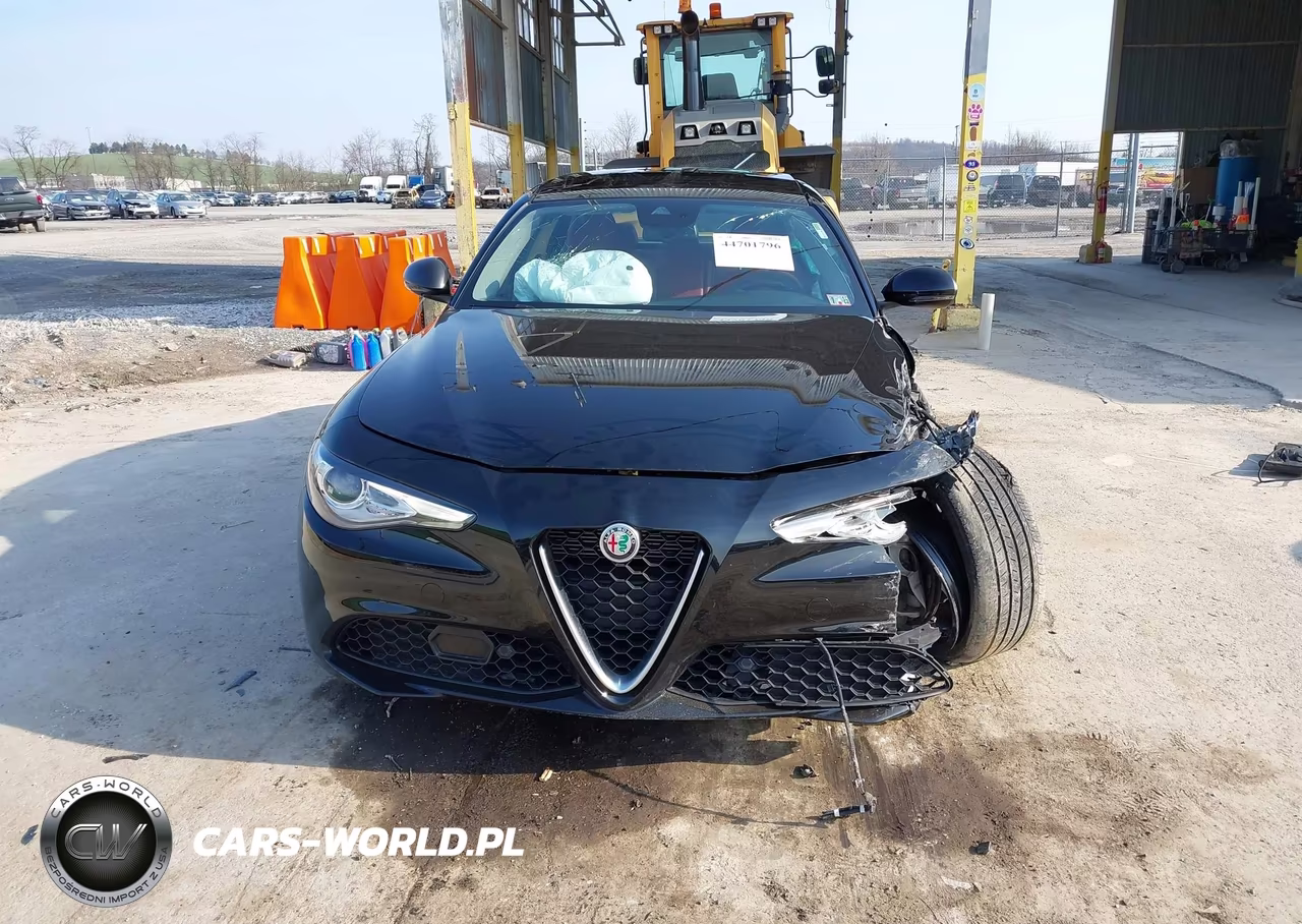 2021 Alfa Romeo Giulia Ti Awd VIN:ZARFANBN0M7648230 - 13