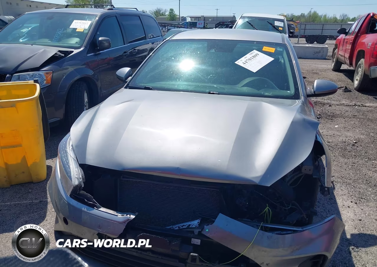 2023 Kia Forte Lxs VIN:3KPF24AD4PE647659 - 13