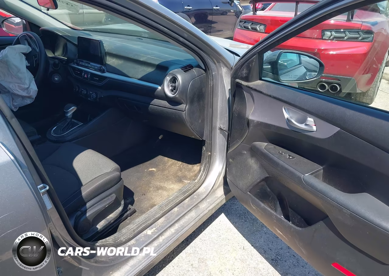 2023 Kia Forte Lxs VIN:3KPF24AD4PE647659 - 5