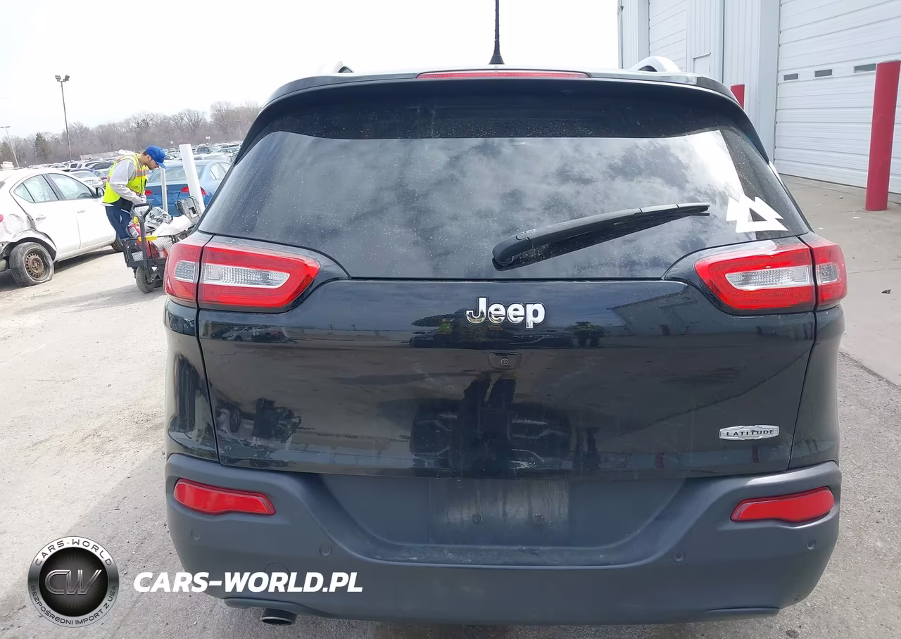 2016 Jeep Cherokee Latitude VIN:1C4PJLCB3GW351812 - 17