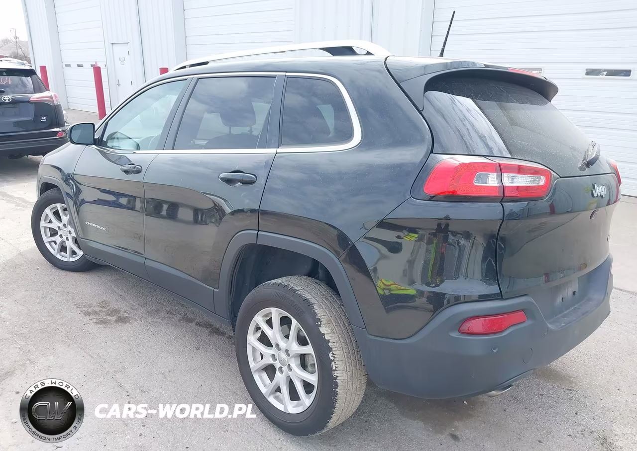 2016 Jeep Cherokee Latitude VIN:1C4PJLCB3GW351812 - 3