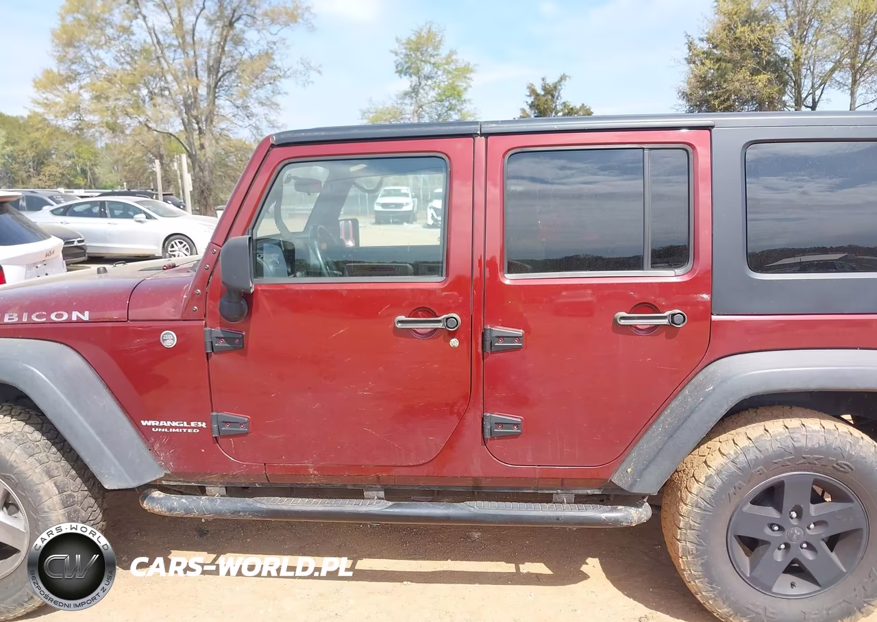2008 Jeep Wrangler Unlimited Rubicon VIN:1J4GA69128L612148 - 14