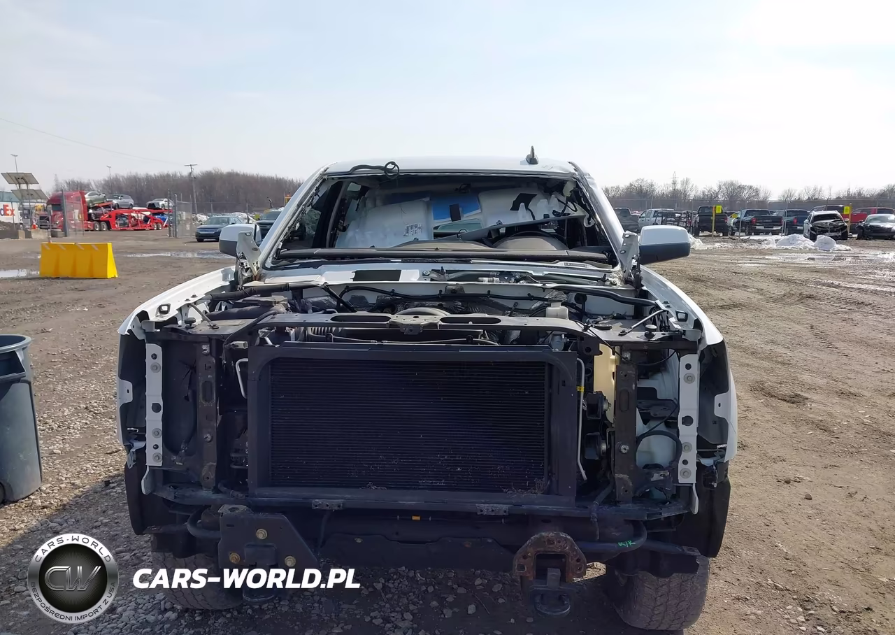 2018 Chevrolet Silverado 1500 2Lt VIN:3GCUKREC4JG116785 - 6