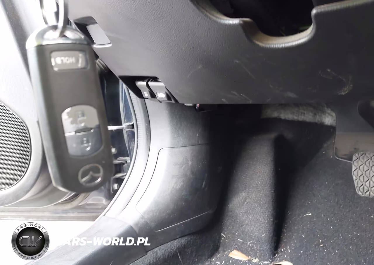 2015 Mazda Mazda3 I Grand Touring VIN:JM1BM1M76F1221213 - 11