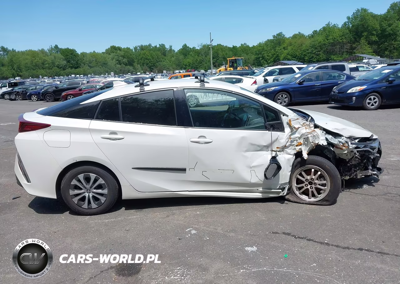 2020 Toyota Prius Prime Xle VIN:JTDKARFP2L3125325 - 13