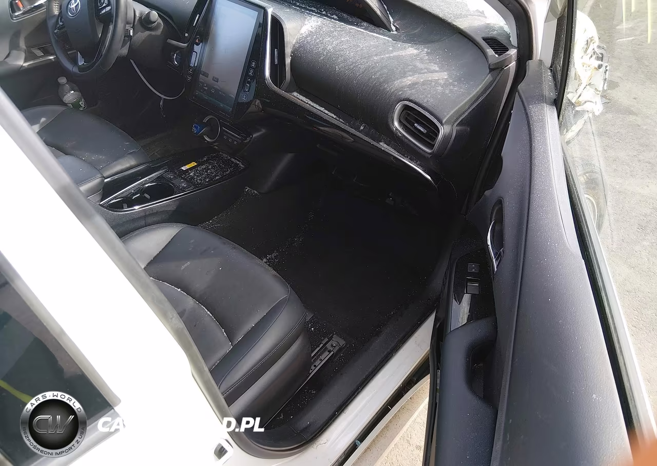 2020 Toyota Prius Prime Xle VIN:JTDKARFP2L3125325 - 5