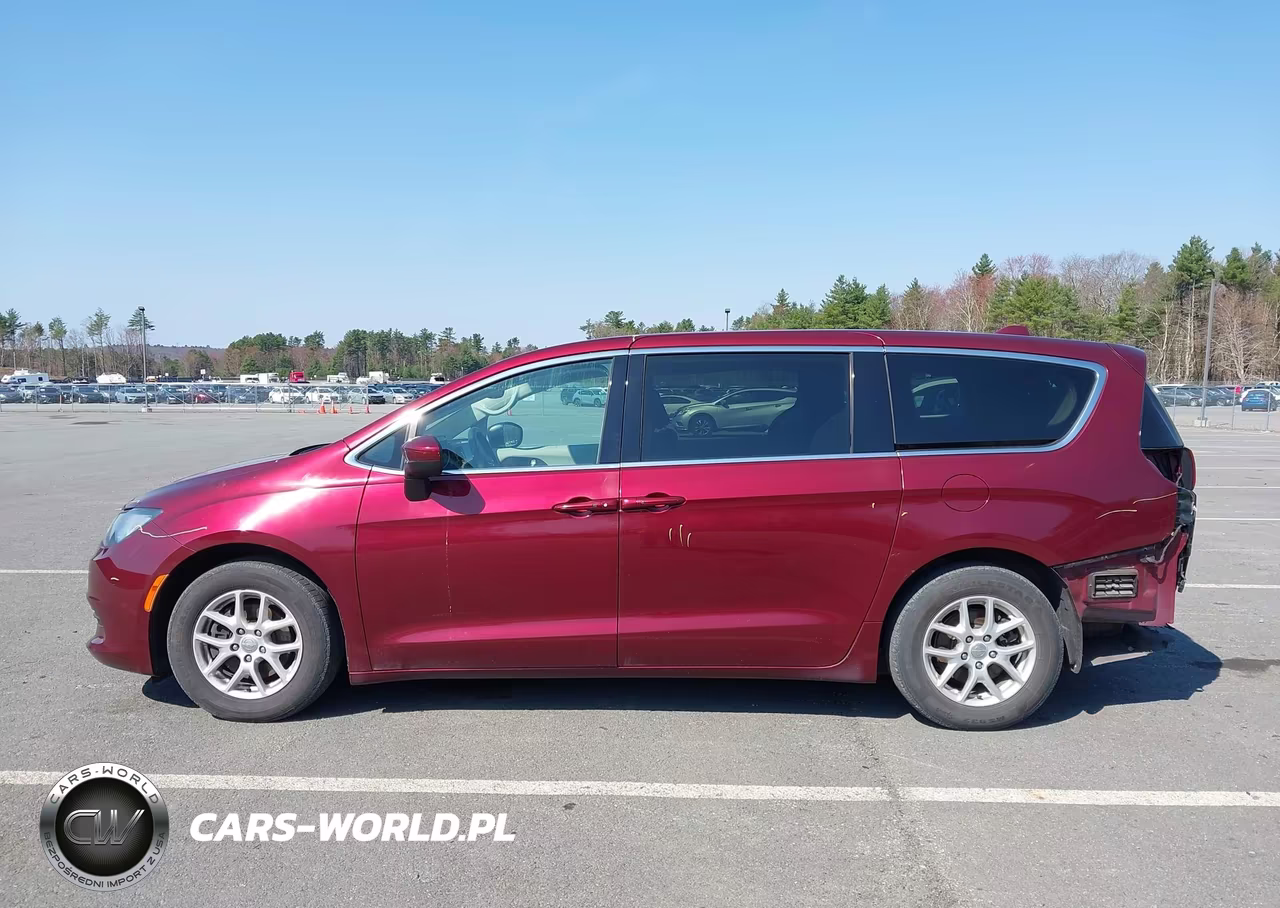 2017 Chrysler Pacifica Touring VIN:2C4RC1DG3HR517807 - 14