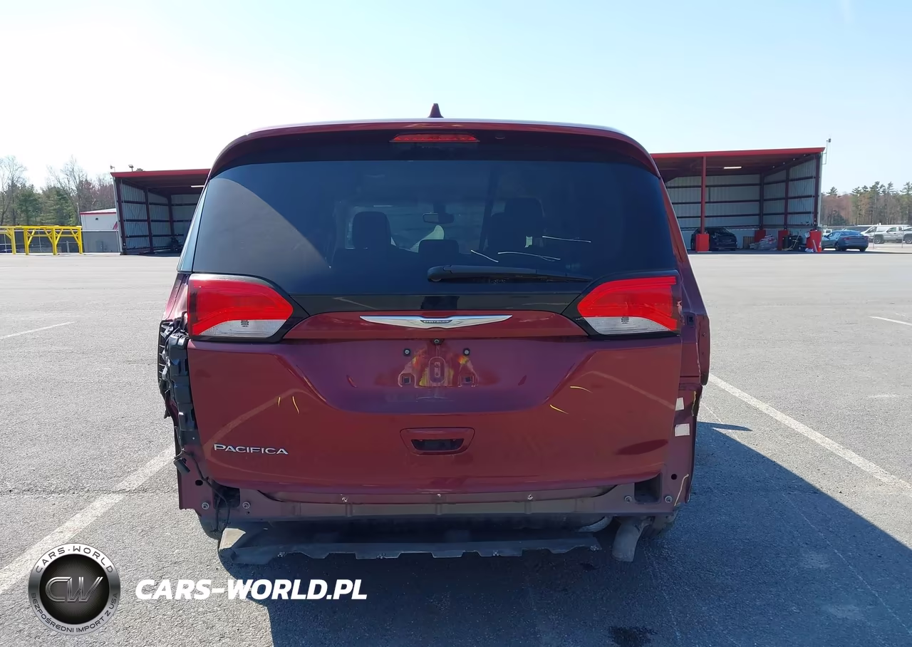 2017 Chrysler Pacifica Touring VIN:2C4RC1DG3HR517807 - 16