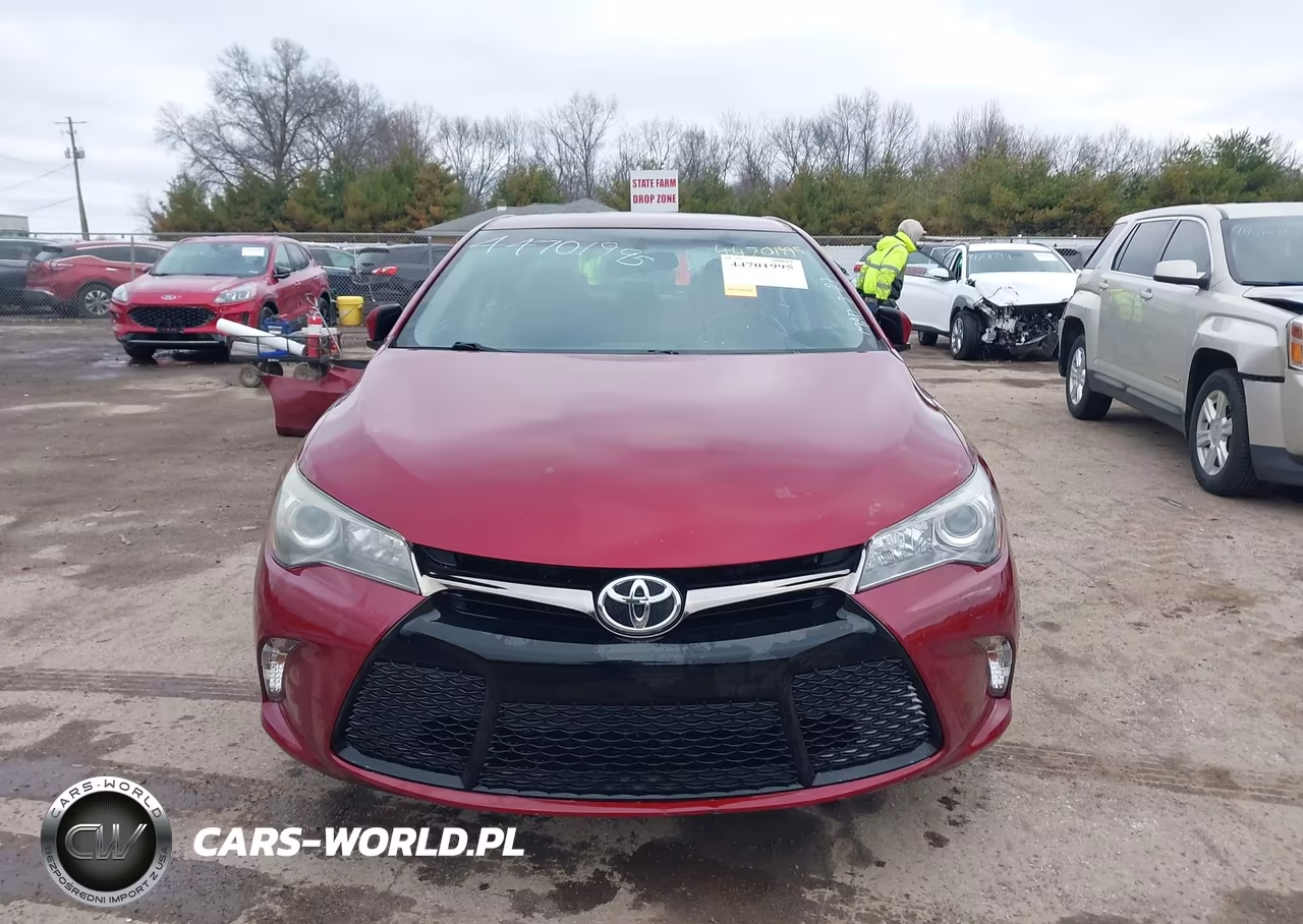2016 Toyota Camry Se VIN:4T1BF1FK0GU523099 - 13