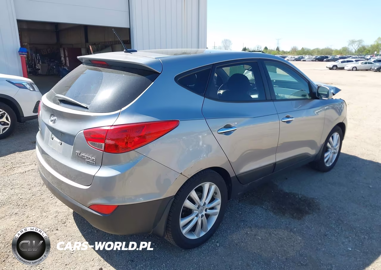 2011 Hyundai Tucson Limited VIN:KM8JU3AC7BU259949 - 4