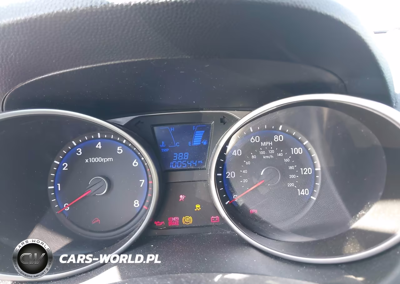 2011 Hyundai Tucson Limited VIN:KM8JU3AC7BU259949 - 7