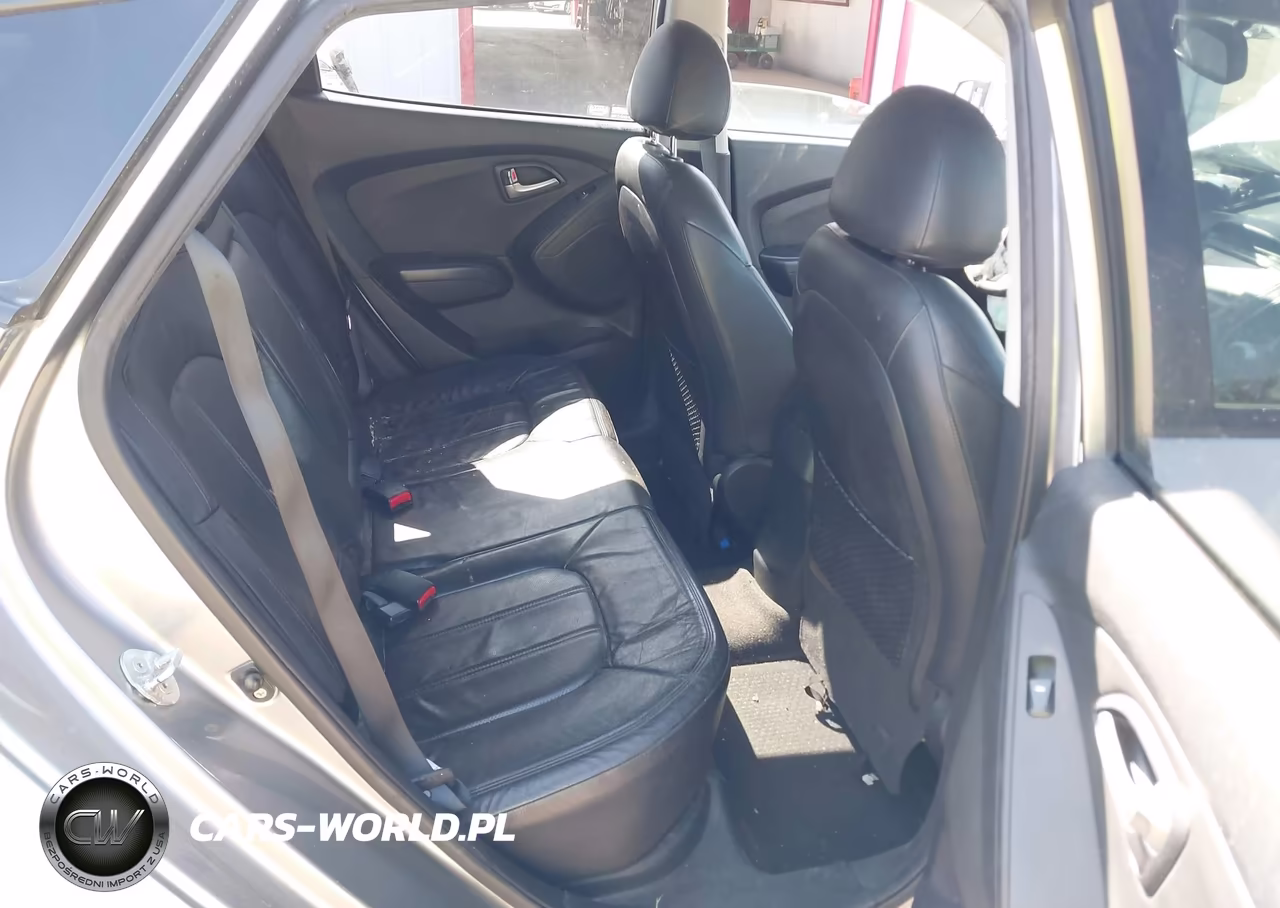2011 Hyundai Tucson Limited VIN:KM8JU3AC7BU259949 - 8