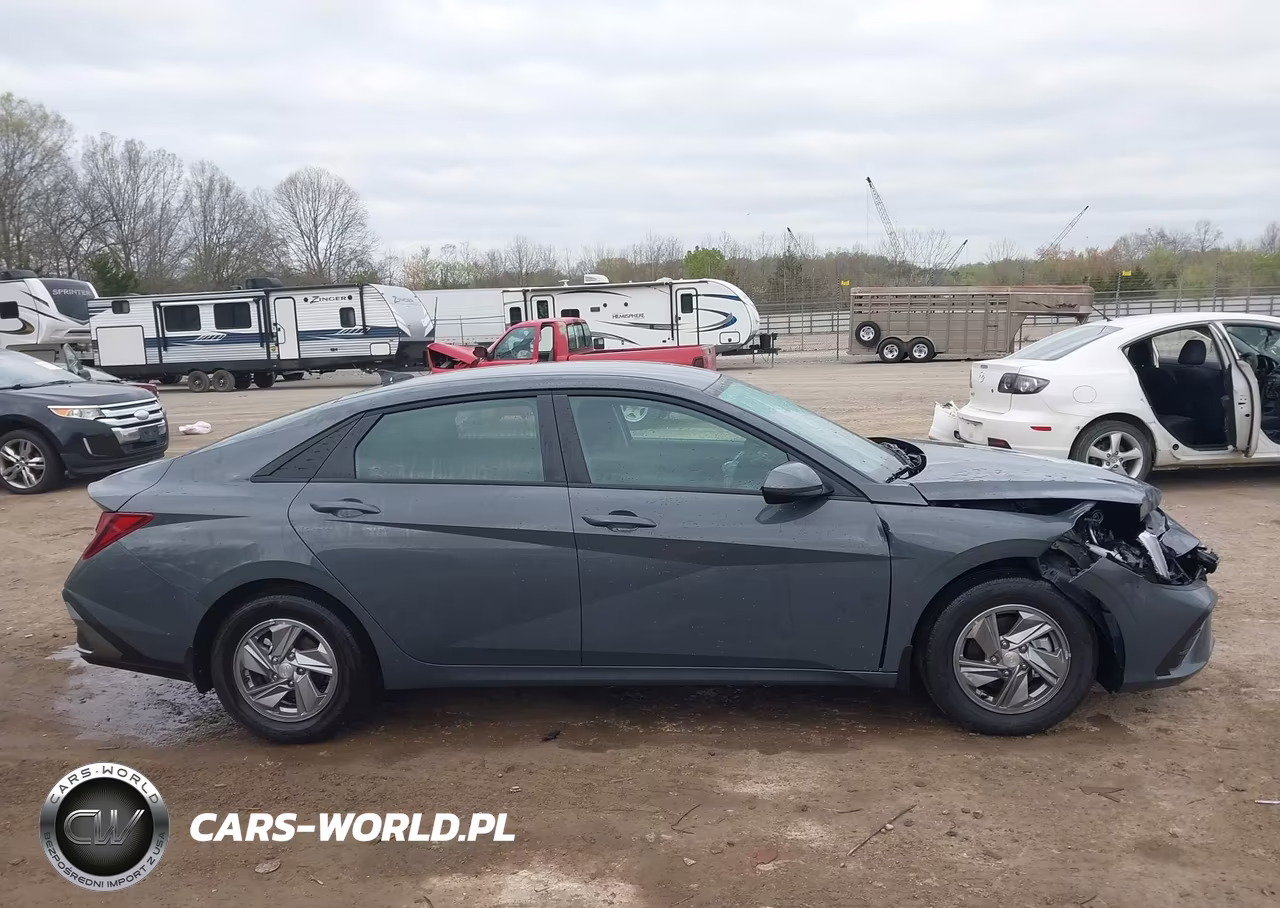 2026 Hyundai Elantra Se VIN:KMHLL4DG8TU135786 - 13