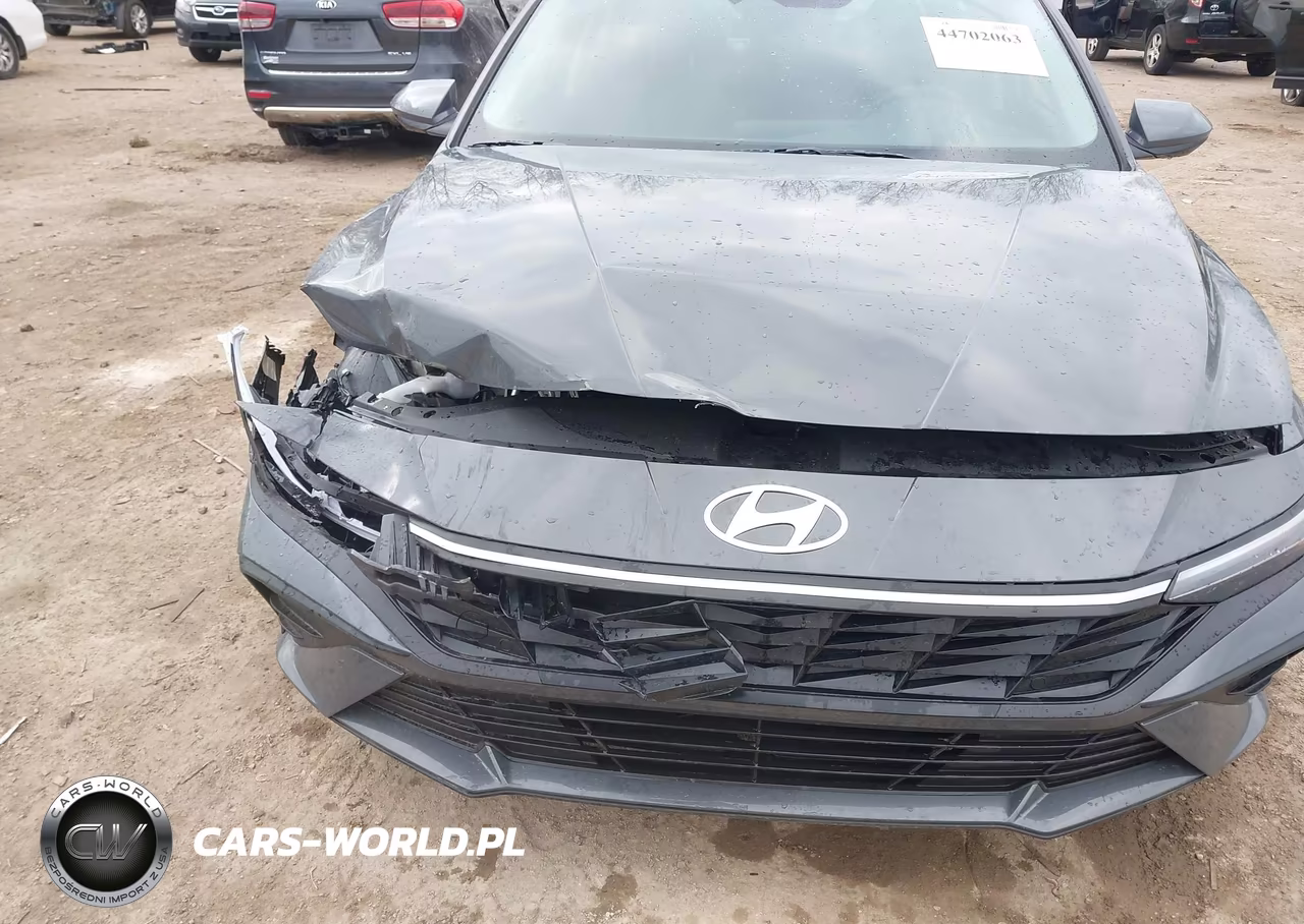2026 Hyundai Elantra Se VIN:KMHLL4DG8TU135786 - 18
