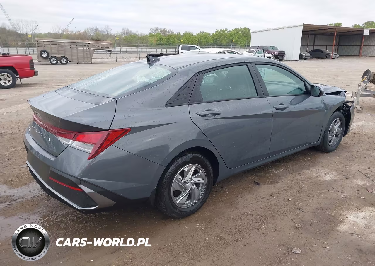 2026 Hyundai Elantra Se VIN:KMHLL4DG8TU135786 - 4