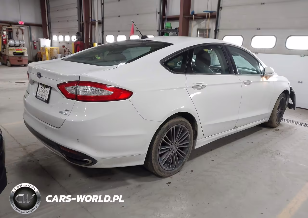 2015 Ford Fusion Se VIN:3FA6P0H91FR102706 - 4