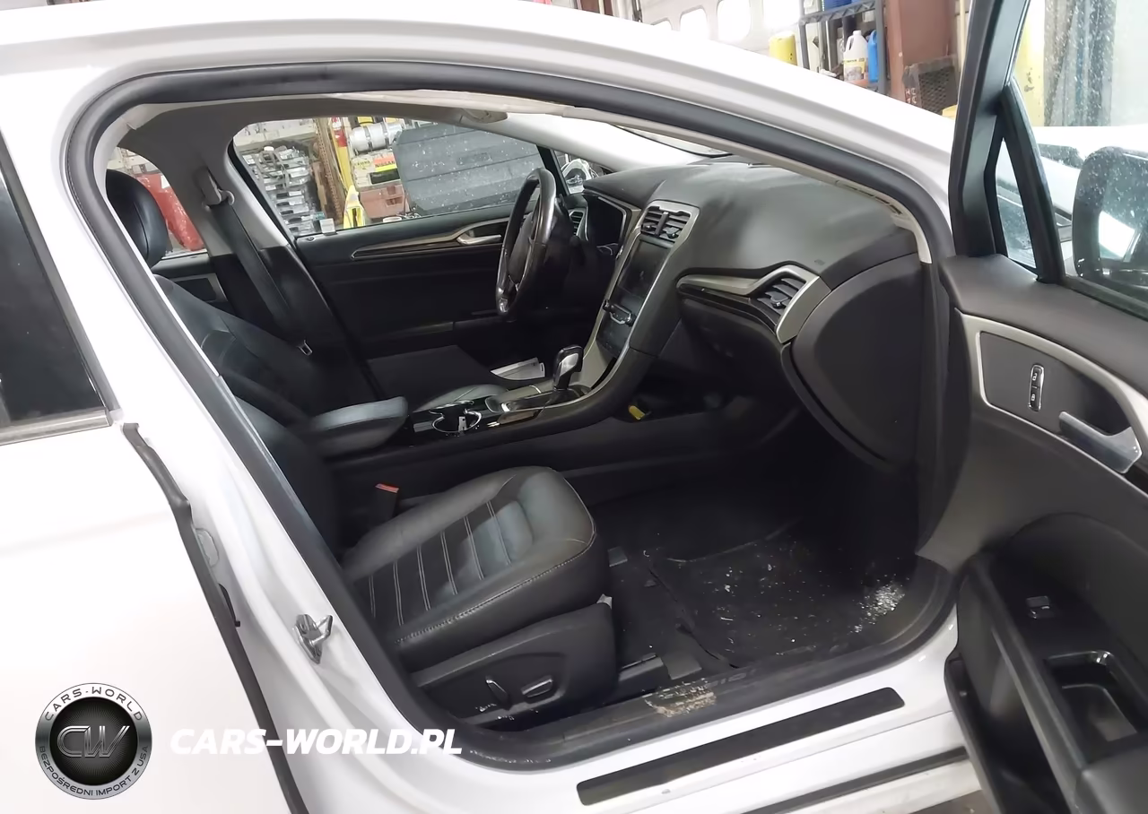 2015 Ford Fusion Se VIN:3FA6P0H91FR102706 - 5