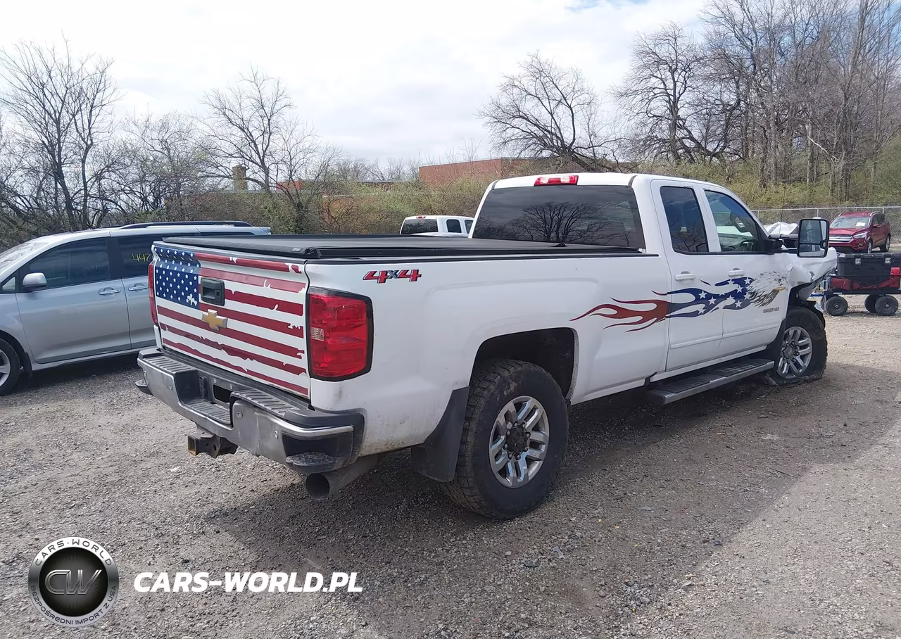 2018 Chevrolet Silverado 2500Hd Lt VIN:1GC2KVEY3JZ125943 - 4