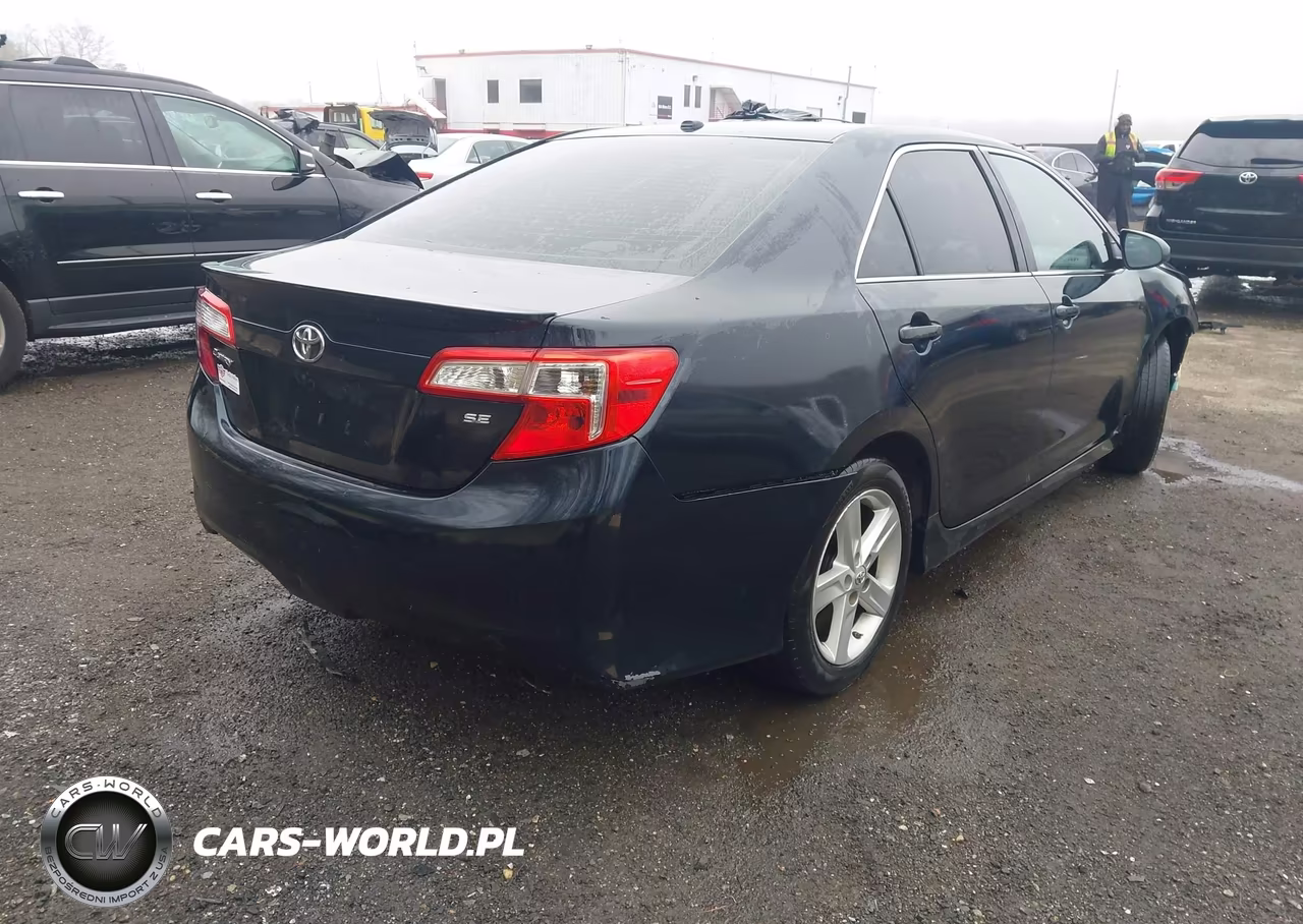 2012 Toyota Camry Se VIN:4T1BF1FKXCU530250 - 4