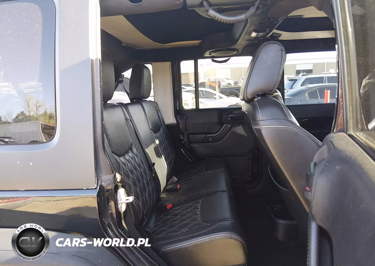 2014 Jeep Wrangler Unlimited Sport VIN:1C4BJWDG5EL156458 - 8