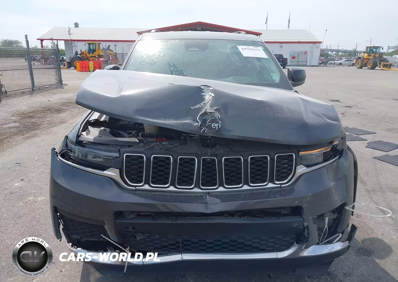 2022 Jeep Grand Cherokee L Laredo 4X2 VIN:1C4RJJAG7N8618737 - 11
