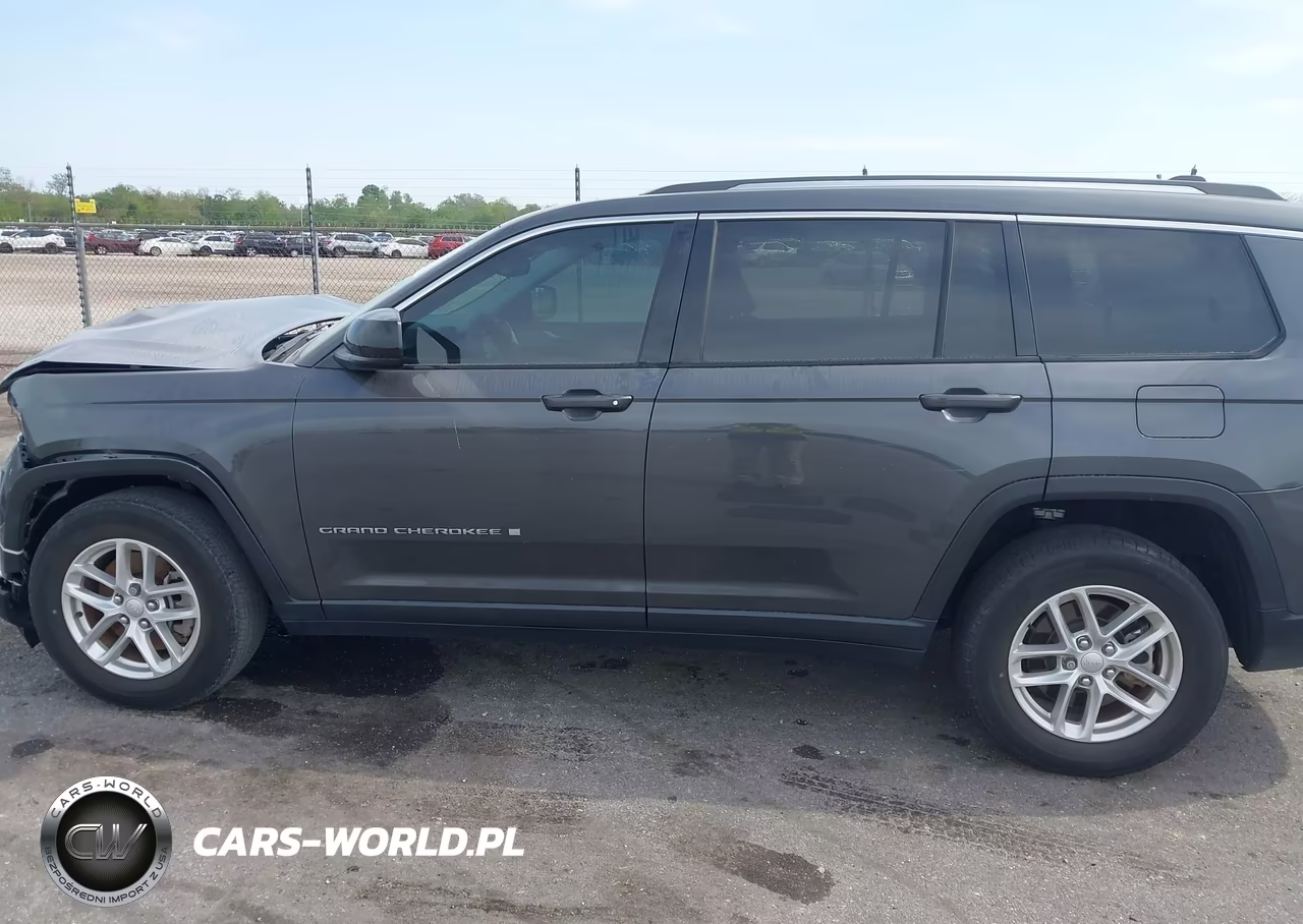 2022 Jeep Grand Cherokee L Laredo 4X2 VIN:1C4RJJAG7N8618737 - 13