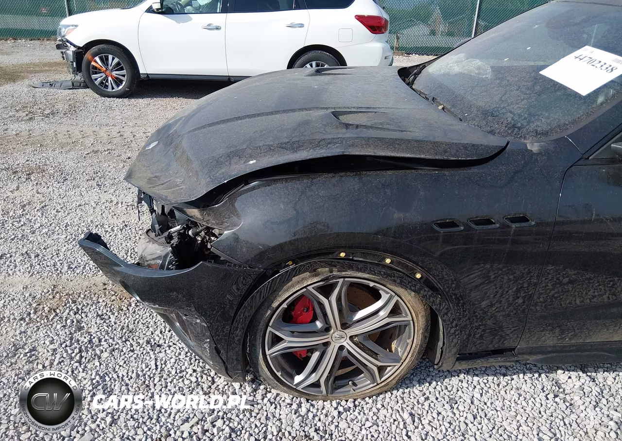 2019 Maserati Levante Gts-Trofeo VIN:ZN661ZUA5KX323144 - 17