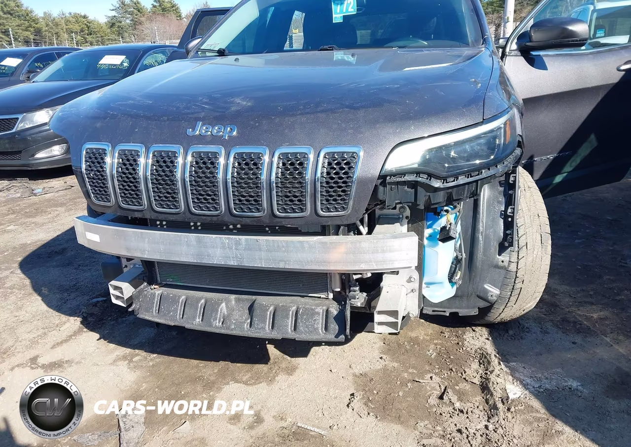 2019 Jeep Cherokee Latitude Plus 4X4 VIN:1C4PJMLX9KD391267 - 6