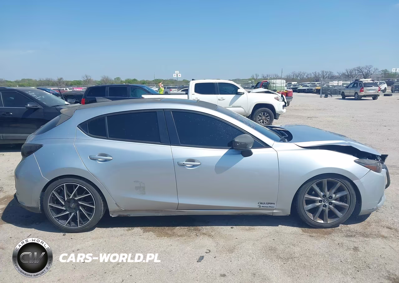 2018 Mazda Mazda3 Touring VIN:3MZBN1L38JM267839 - 12