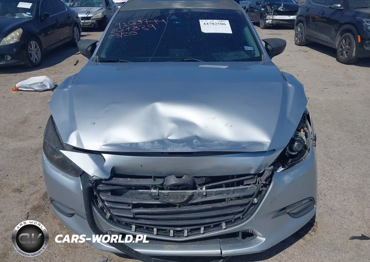 2018 Mazda Mazda3 Touring VIN:3MZBN1L38JM267839 - 6
