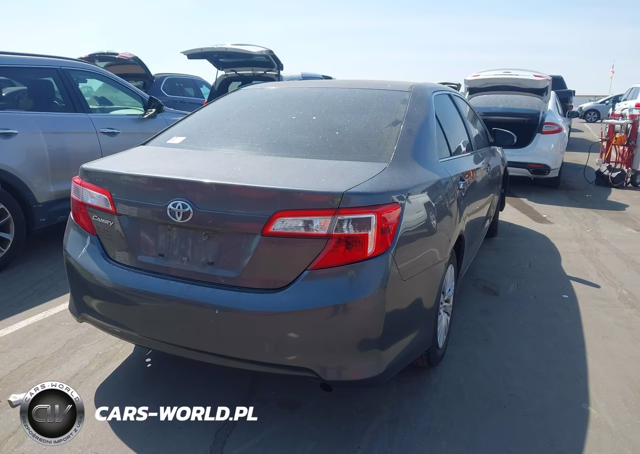 2013 Toyota Camry L VIN:4T1BF1FK7DU701876 - 4
