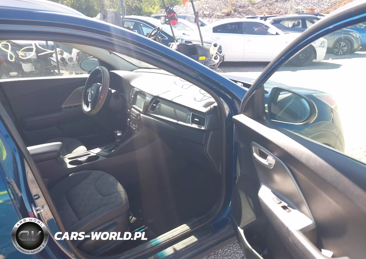 2018 Kia Niro Lx VIN:KNDCB3LC0J5210018 - 5