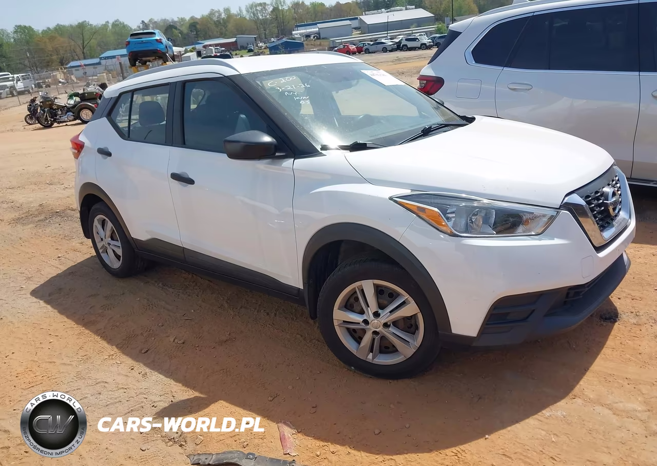 2018 Nissan Kicks S
