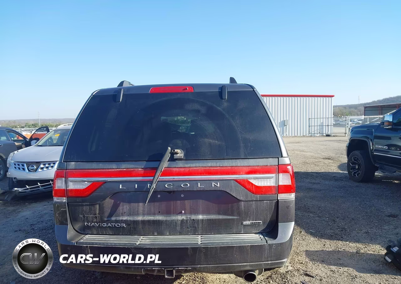2015 Lincoln Navigator VIN:5LMJJ2HT8FEJ07748 - 17
