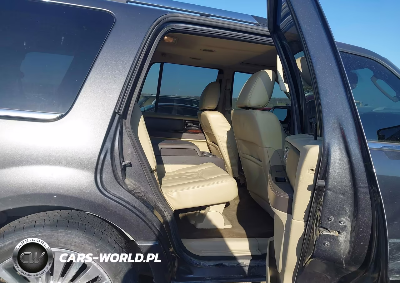 2015 Lincoln Navigator VIN:5LMJJ2HT8FEJ07748 - 8