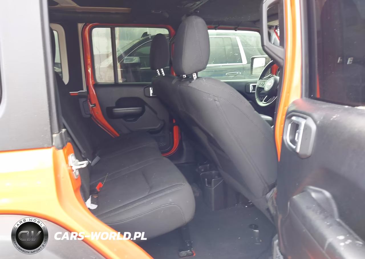 2019 Jeep Wrangler Unlimited Sport S 4X4 VIN:1C4HJXDG8KW538400 - 8