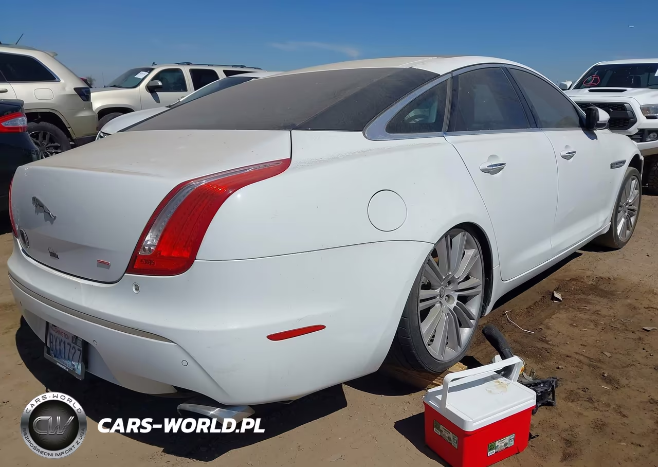 2012 Jaguar Xj Supercharged VIN:SAJWA1GE3CMV34249 - 4
