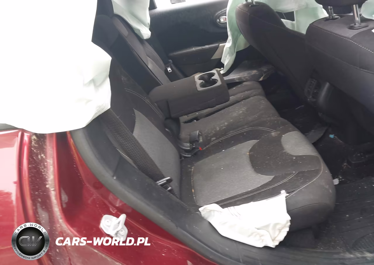 2018 Jeep Cherokee Latitude Tech Connect 4X4 VIN:1C4PJMCX0JD610602 - 8