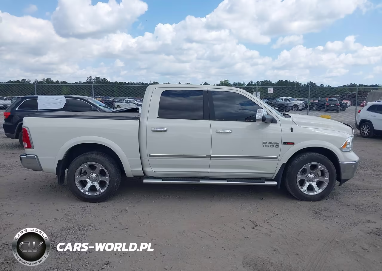 2017 Ram 1500 Laramie 4X4 5'7 Box VIN:1C6RR7NM0HS883493 - 13