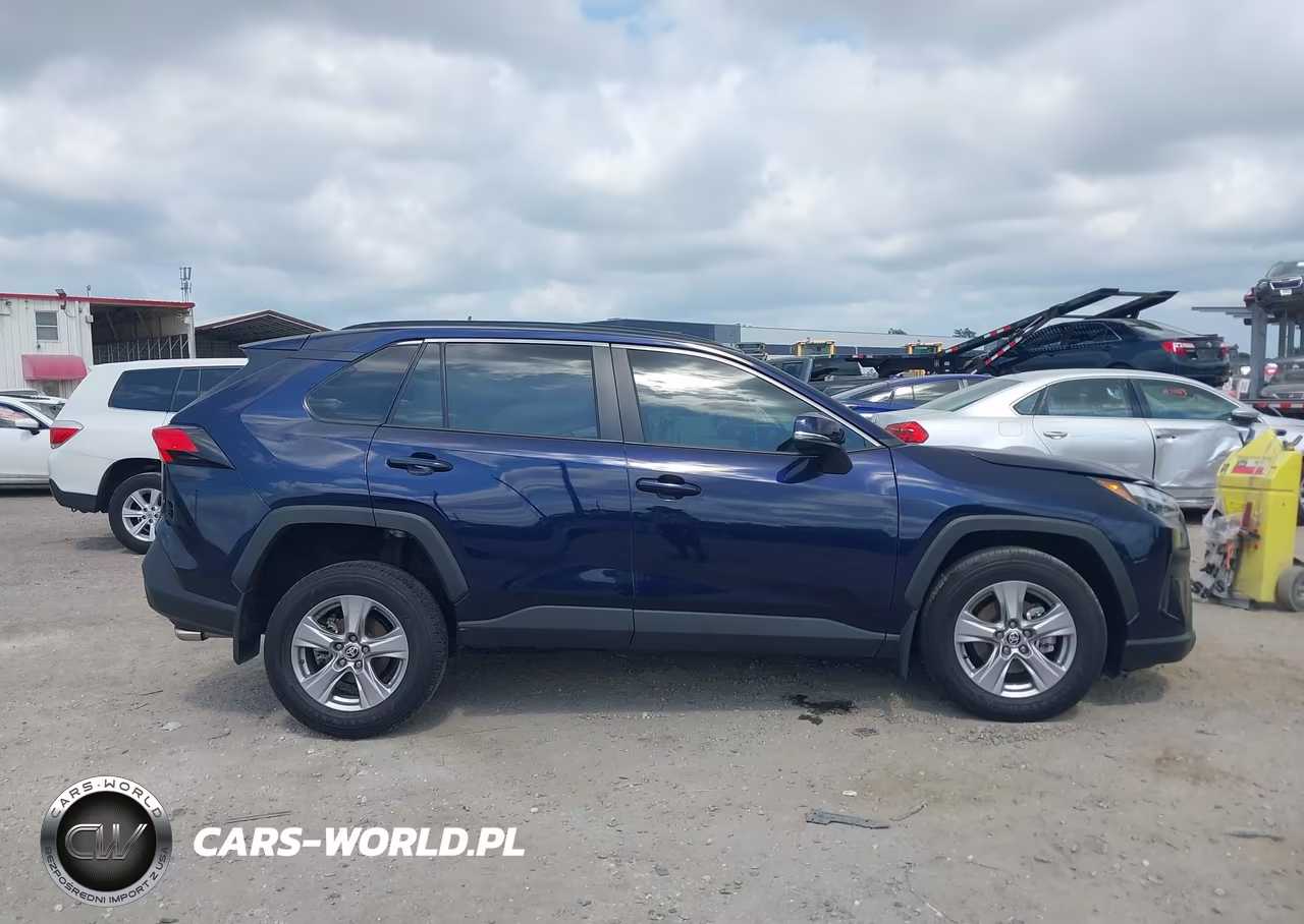 2025 Toyota Rav4 Xle VIN:2T3W1RFV1SW405748 - 13